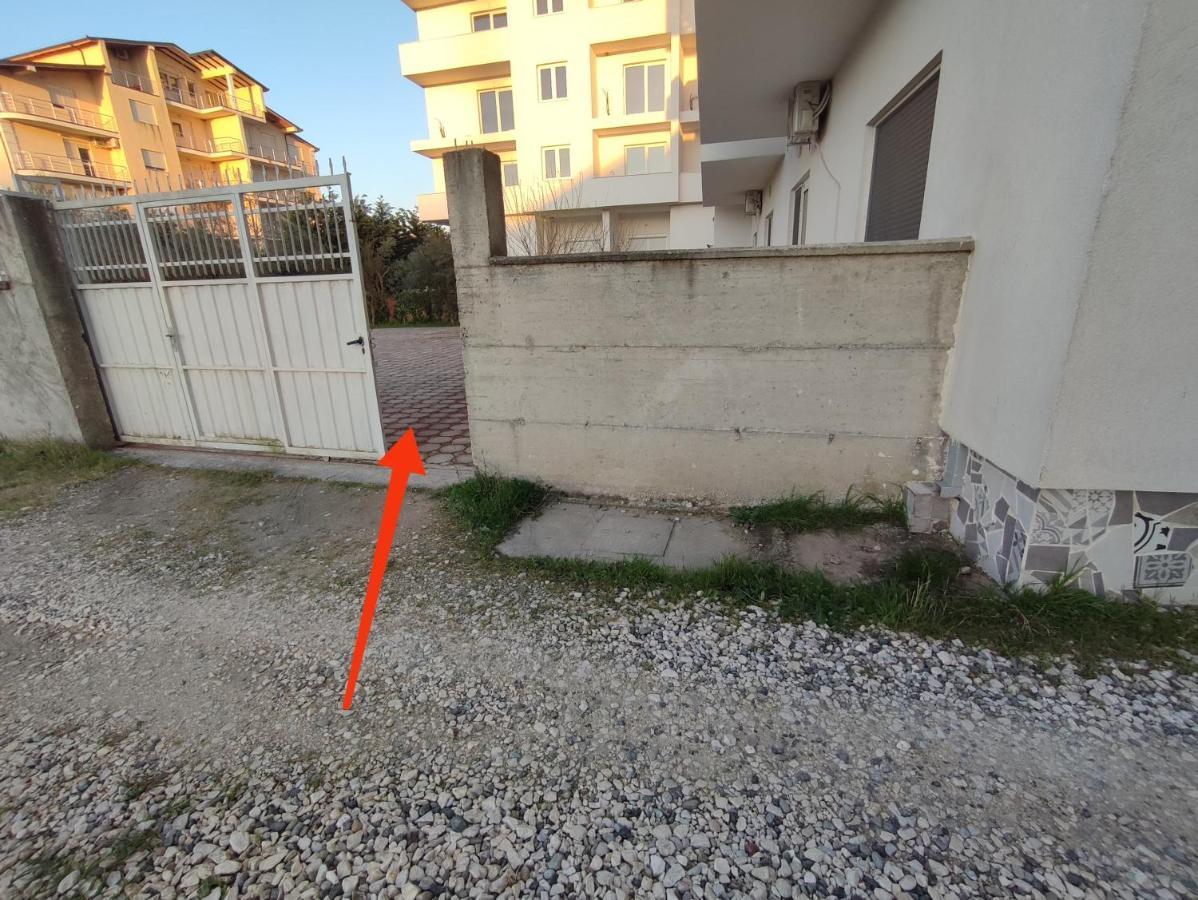 Sabi Apartment Golem Qerret Esterno foto