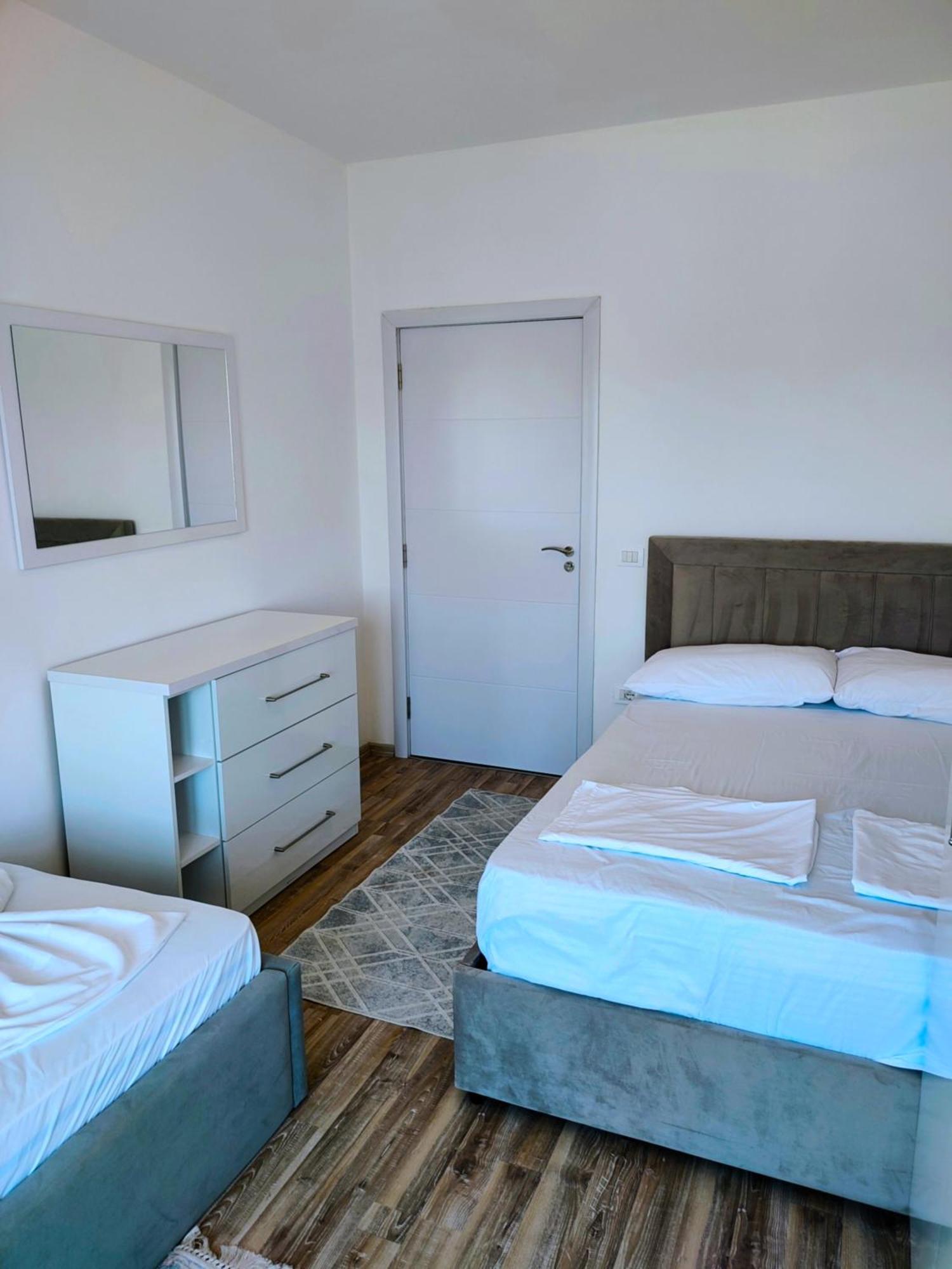 Sabi Apartment Golem Qerret Esterno foto